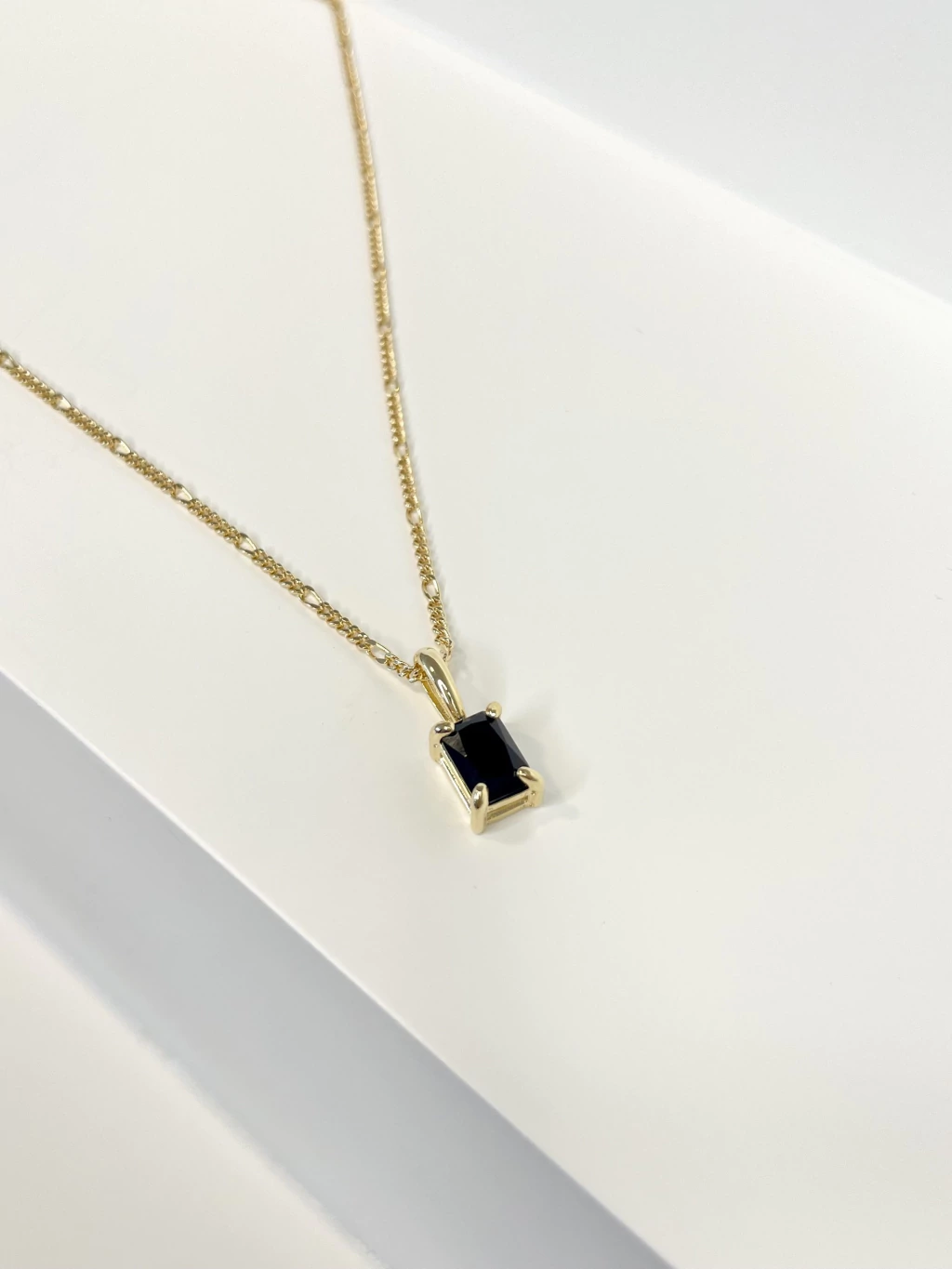 Colar Black
