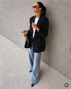 Blazer Alfaiataria Cindy na internet