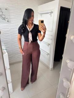 Blusa Tricot Julia na internet