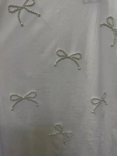 Blusa Paloma na internet