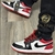 AIR JORDAN - Branco Preto e Vermelho