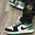 AIR JORDAN - Preto Verde e Branco