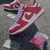 tenis dunk - branco e vermelho na internet