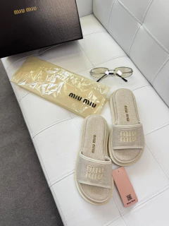 Flat miu miu na internet