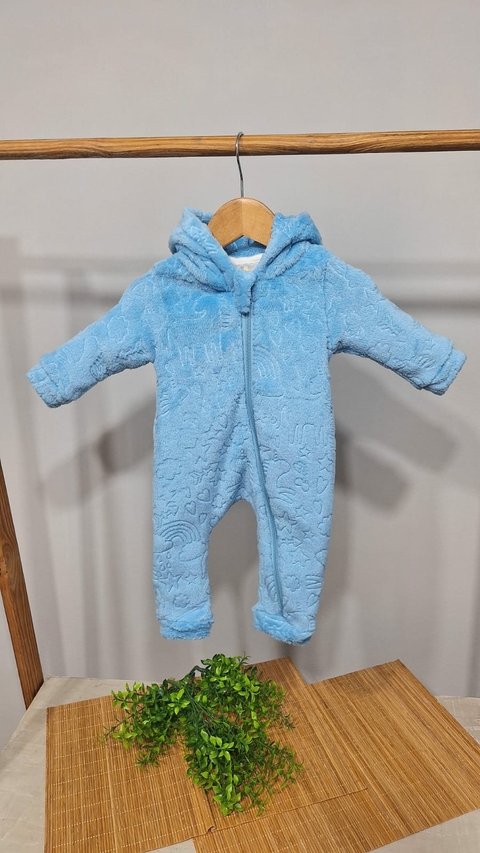 Macacão Bebê Capuz Azul Relevo Arco Iris