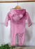 Macacão Bebê Capuz Rosa Uni - comprar online