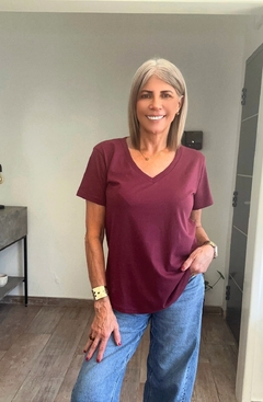 REMERA BURDEOS - comprar online