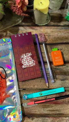 Kit Papelaria Divertida Sortidas e Chocolate na internet