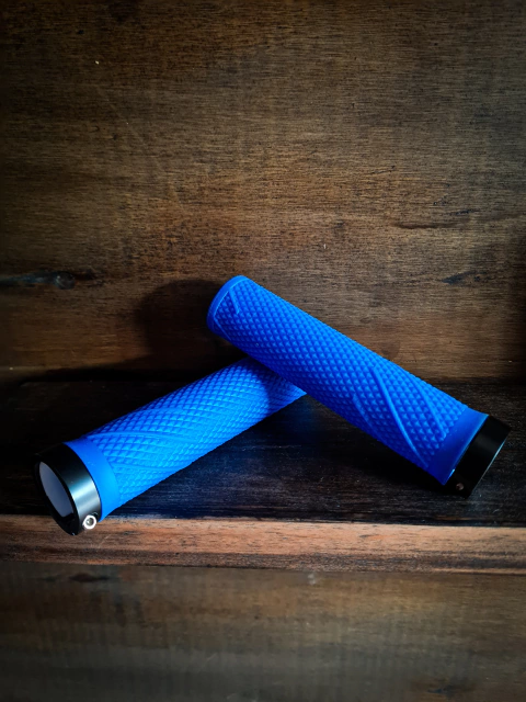 Puños Bicicleta Mtb Wkns (colores) Con Anillo De Sujeccion