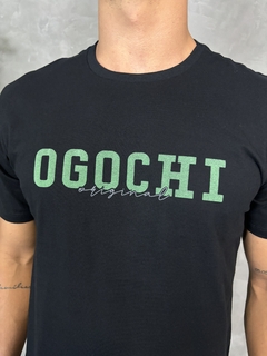 CAMISETA ESTAMPADA OGOCHI - comprar online