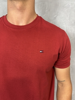 CAMISETA BASICA TOMMY HILFIGER - comprar online