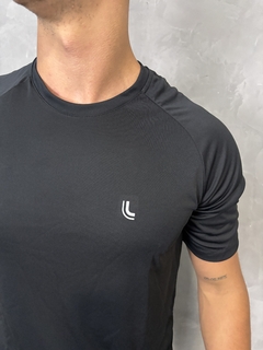 CAMISETA POLIESTER LUPO na internet