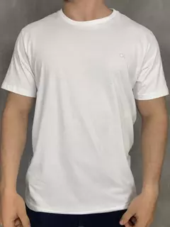 CAMISETA BASICA SLIM OGOCHI