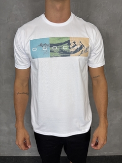 CAMISETA ESTAMPADA OGOCHI - comprar online