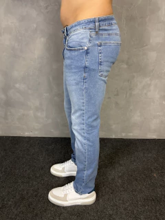 CALÇA JEANS SUPER SKINNY CALVIN KLEIN na internet