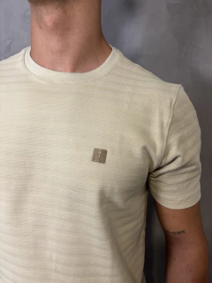 CAMISETA ESTAMPADA DLZ na internet