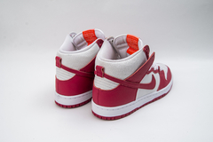 TÊNIS NIKE DUNK HIGH PRO SWEET BEET WHITE na internet