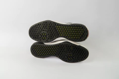 TÊNIS VANS SKATE ROWAN 2 BLACK WHITE BLACK na internet