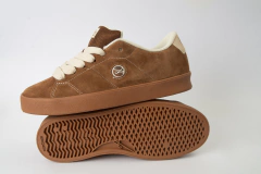 TÊNIS OUS DOTS ARGILA ESSENCIAL na internet