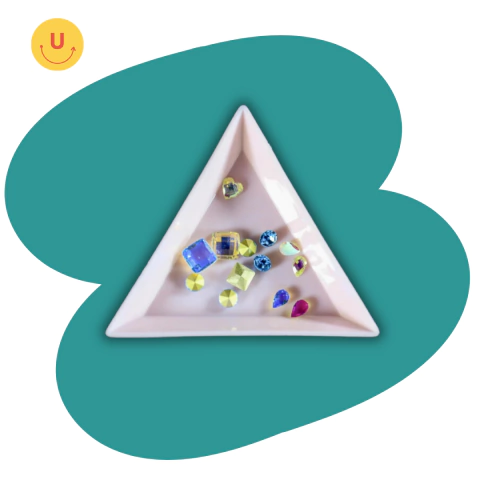 Plato para stras triangular c/u