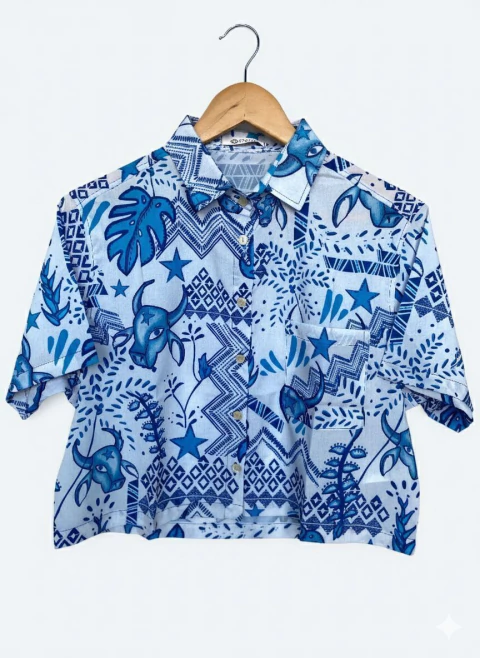 CAMISA CROPPED DE BOTÃO AMAZONIA CAPRICHOSO - comprar online