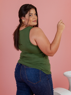 Imagem do Regata amamentação plus size com abertura