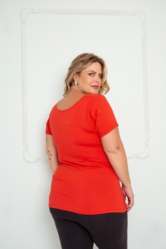 Blusa amamentação plus size transpassada com abertura - Dona Maternidade