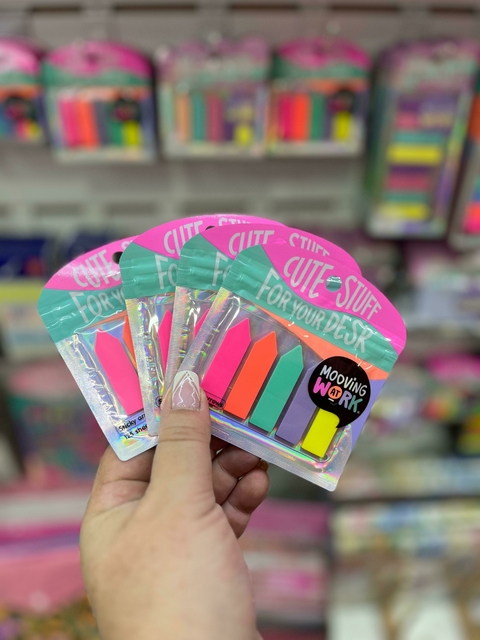 Banderitas plásticas Mooving flecha neon x 125 - comprar online