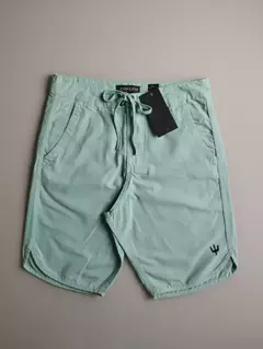 001-053 Bermuda Osk - Verde - comprar online