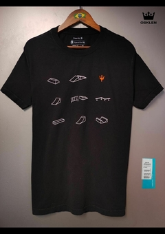 005-673 Camiseta OSK - PRETA RAMPA