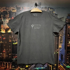 CAMISETA OSK PLUS SIZE - Cinza - comprar online