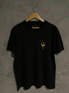 005-647 Camiseta OSK - preta - comprar online