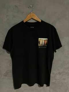 005-647 Camiseta OSK preta - comprar online