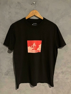 005-647 Camiseta OSK - Preta - comprar online