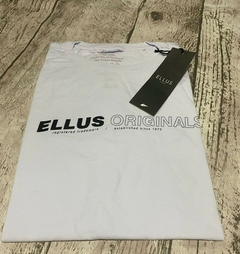 009-002 Camiseta Ellu - Branca - comprar online
