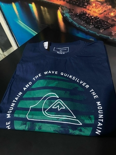 015-001 Camiseta Quiksilver - Azul Marinho - comprar online