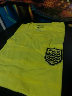 005-647 Camiseta OSK - Amarela na internet