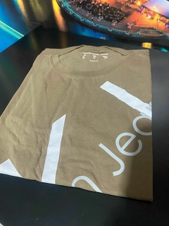 014-004 Camiseta CK - Marrom - comprar online
