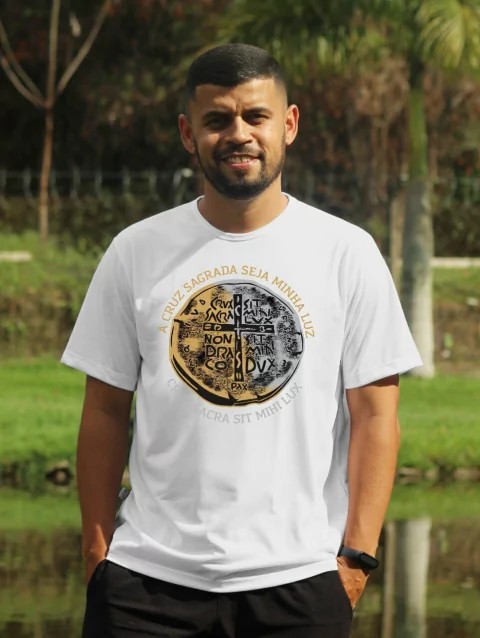 Camiseta Católica Medalha Duas Cruzes São Bento - Cód. 1044 - comprar online