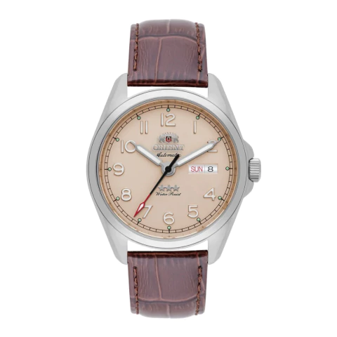 Relógio de pulso masculino estilo "dress watch" da Orient, foto com fundo branco mostrando detalhes da pulseira de couro marrom