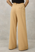 Pantalona Penélope Carmel na internet
