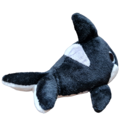 Ballena orca chica en internet