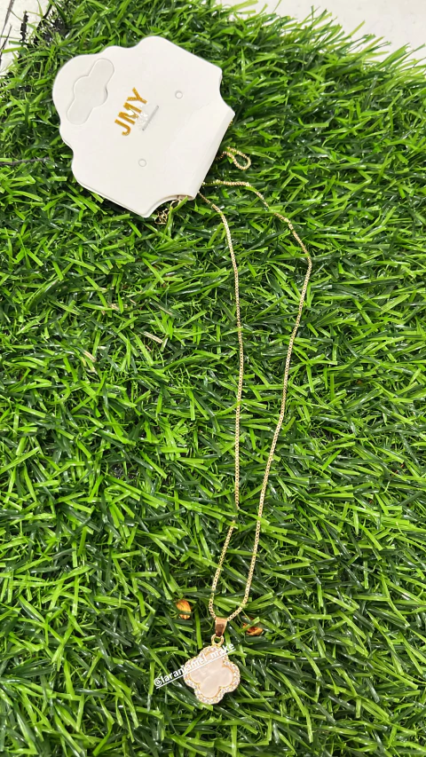 COLAR TREVO DOURADO - comprar online