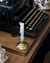 Par de candelabros dorados - comprar online