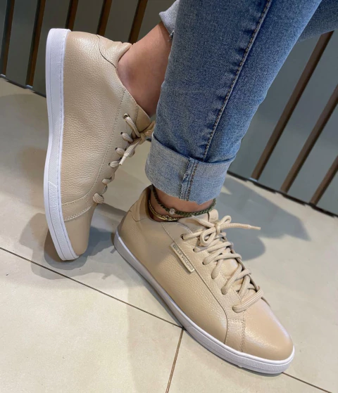 Tênis Feminino DALLA VECCHIA em Couro Legítimo Com Cordão Amarrar - comprar online