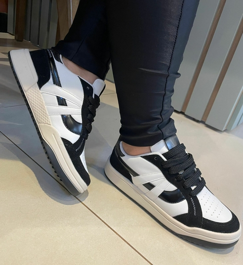 Tênis BKR Feminino Branco e Preto PROMOÇÃO - comprar online