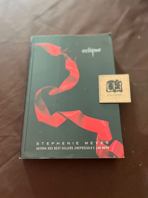 Eclipse - por Stephenie Meyer