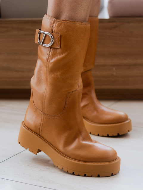 Bota Salto Tratorado Schutz - comprar online