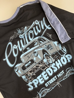 Camiseta Preta com faixa Cowtown M. Curta - loja online