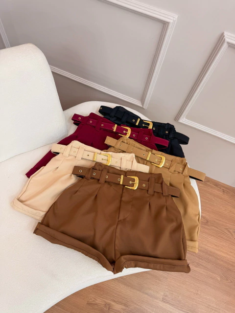 Short Feminino em Alfaiataria com Cinto Revestido e Zíper na Frente REF: 276